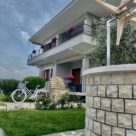 Villa Tabaku Berat Exterior foto