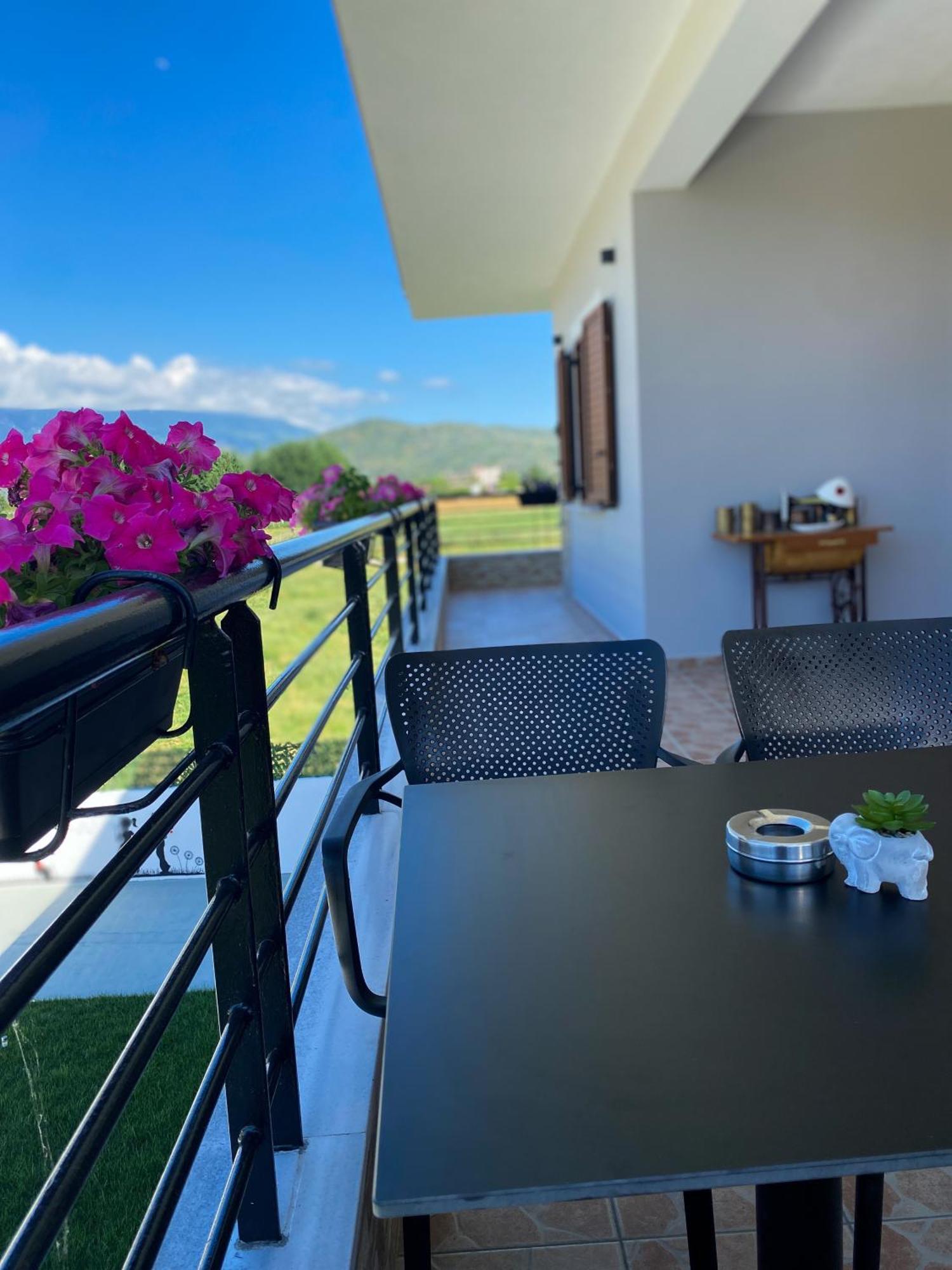 Villa Tabaku Berat Exterior foto